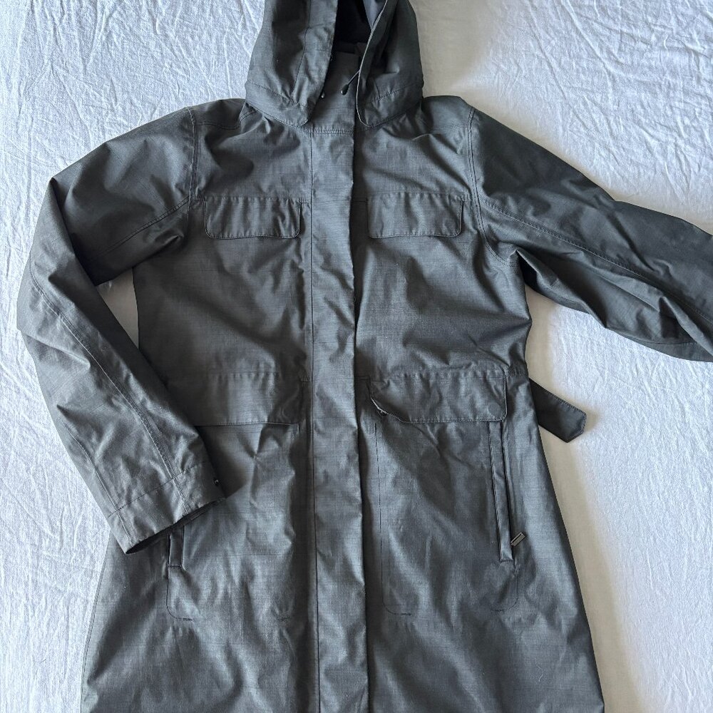 Nau | Quintessentshell Trench Rain Jacket in Caviar